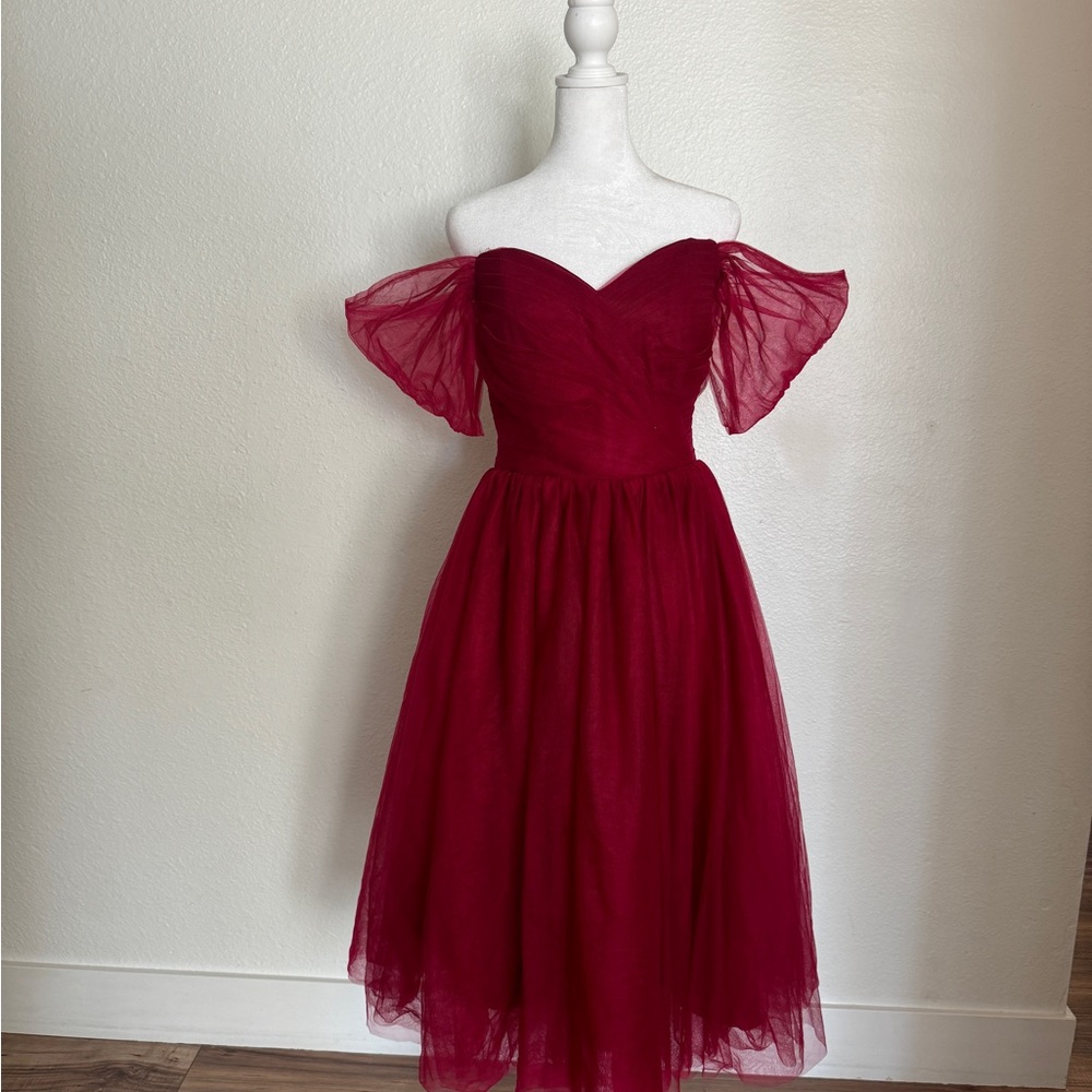 Elegant Off-Shoulder Red Midi Dress